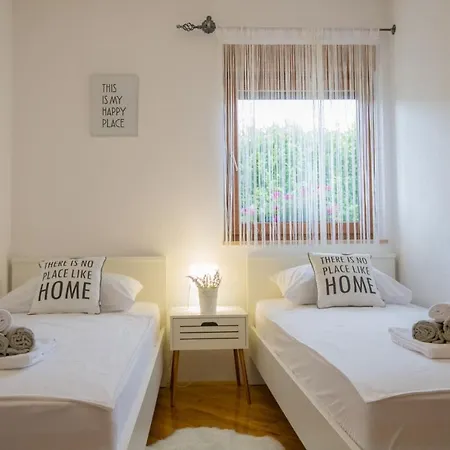 Villa Tea In Imotski, Private Pool Zmijavci