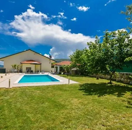 Villa Tea In Imotski, Private Pool